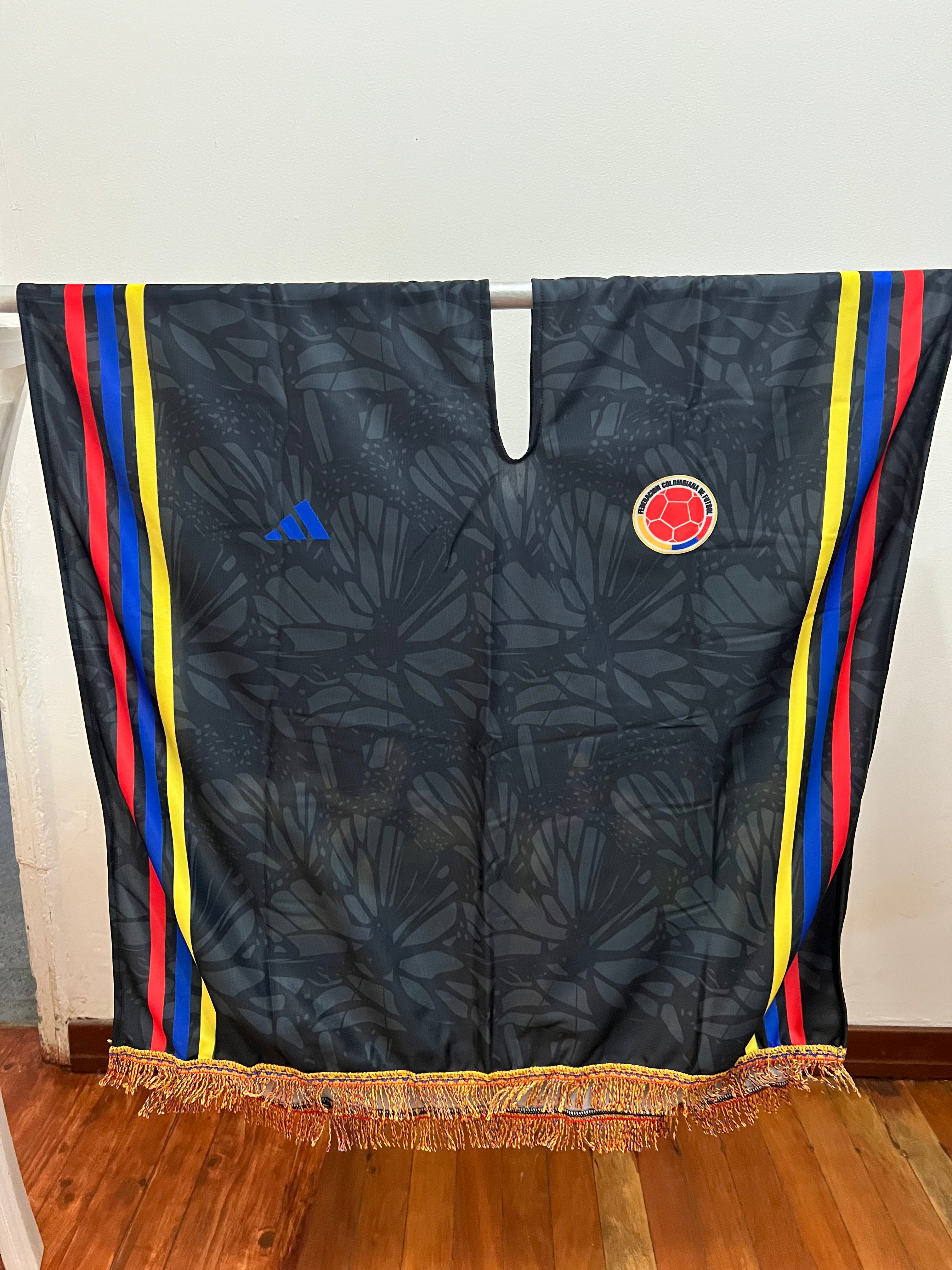 PONCHO SELECCIÓN COLOMBIA